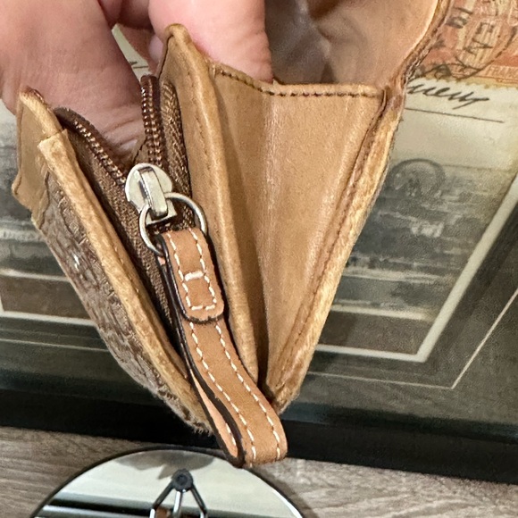 Coach Vintage Signature Mini C's Signature Soho Compact Wallet - Picture 12 of 16